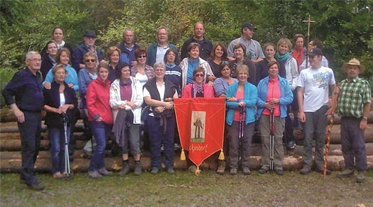 32 Pilger aus Löhndorf nahmen in diesem Jahr den Fußweg nach Langenfeld auf sich. privat
