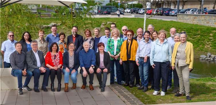 32 engagierte Männer und Frauen stellen sich zur Wahl.  Foto: Ulrich von Hamme