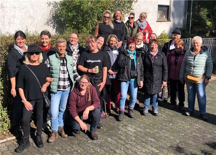 34 Ehlscheider Möhnen nahmen an der Wanderung teil. Foto: privat
