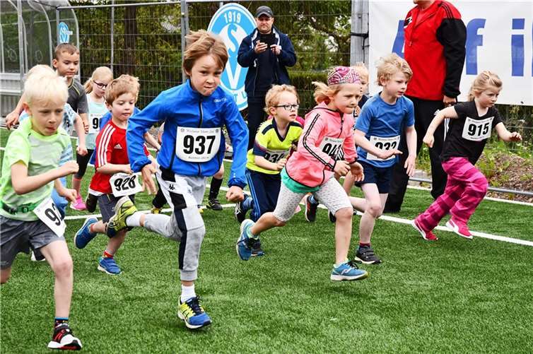 34 Starter gab es bei der Bambini-Strecke, am Ende gewann Peter Becker.Fotos: -RASCH-