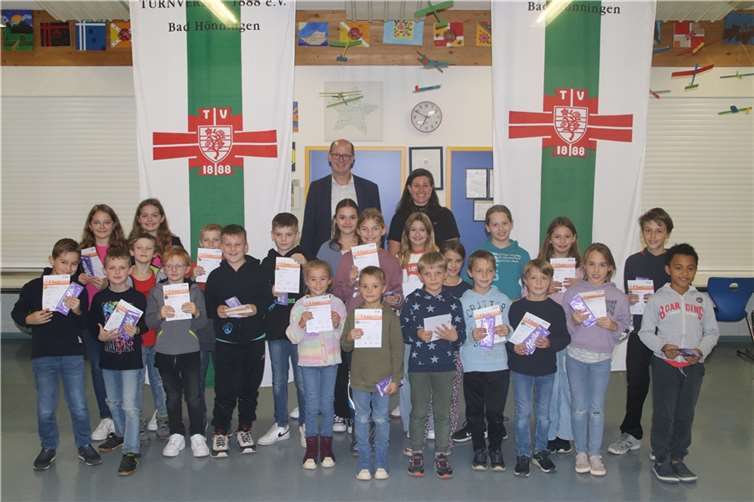 35 Jugendliche legten das Sportabzeichen ebenfalls ab. Fotos: privat