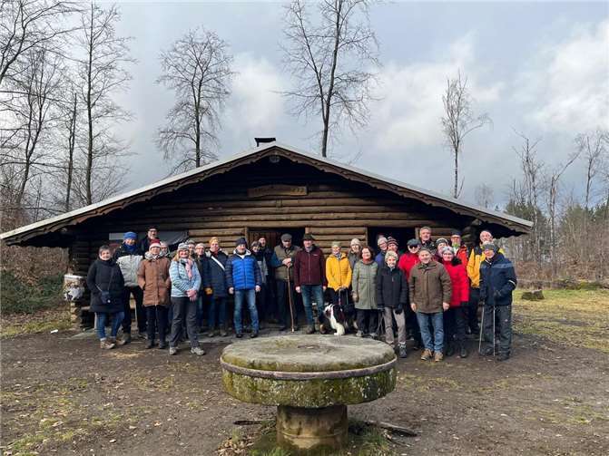 Winterzauber in der Eifel 35 Mitglieder bei der Winterwanderung. Foto: privat