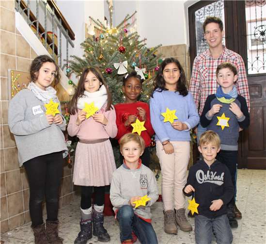 35 Wunschsterne „pflückten“ Kinder der Grundschule Pfaffendorf. Privat