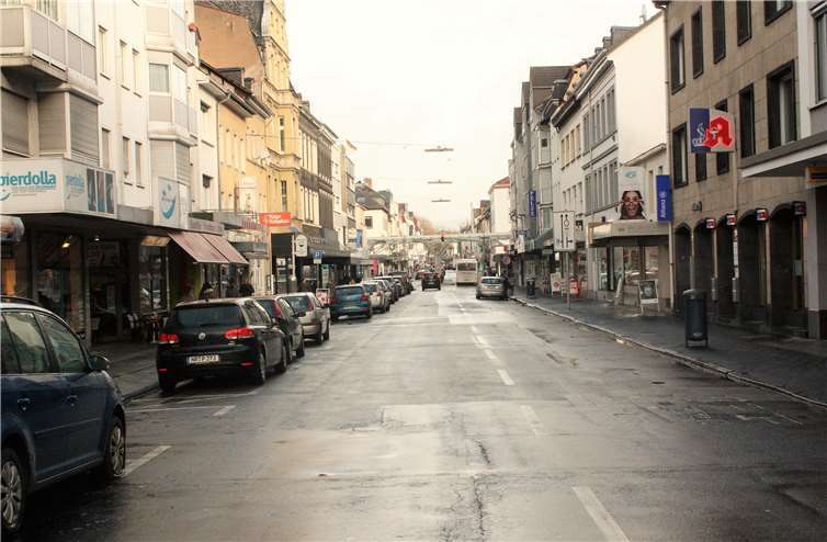 350.000 Euro stellte der Stadtrat für die Erneuerung der Marktstraße zusätzlich bereit. Noch ist offen, wann die Bauarbeiten beginnen. FF
