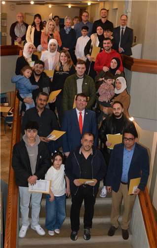 36 Personen verlieh Landrat Jörg Denninghoff kürzlich die deutsche Staatsangehörigkeit. Foto: Kreisverwaltung/ Martina Schrage