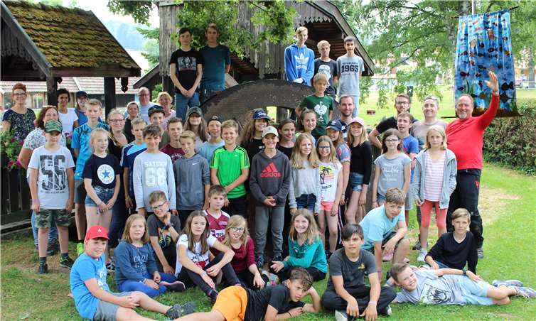 39 Messdiener und 12 Betreuer verbrachten eine wunderschöne Ferienfreizeit in den Vogesen (Frankreich).