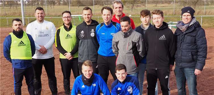 40 Stunden Schulung liegt hinter den Teilnehmern beim Lehrgang „Teamleiter Kinder“ auf der Sportanlage des SC Bad Bodendorf.Foto: Mike Beitzel/SC Bodendorf