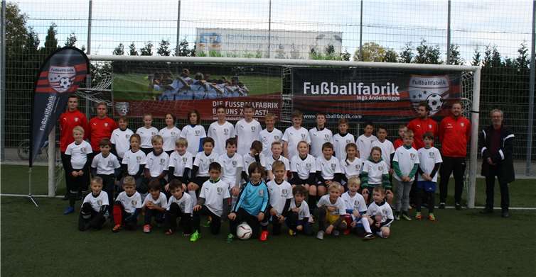 40 begeisterte Nachwuchskicker nahmen am Fußballcamp teil.Quelle: SV SW Merzbach