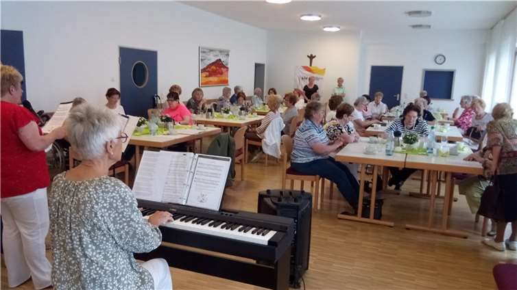 40 fröhliche Frauen aus Bassenheim trafen sich, um einem schönen Nachmittag zu verbringen. Foto: privat