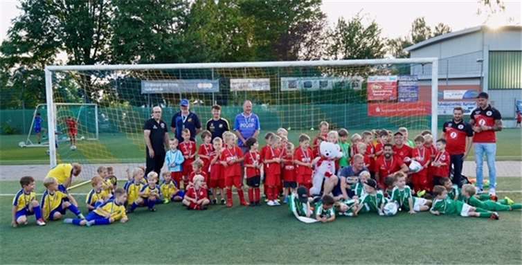 440 Kinder und Jugendliche der Klassen Bambini, F-Jugend, E-Jugend, D-Jugend, C-Jugend sowie B-Jugend nahmen am Jugendturnier des SV Weitersburg teil. Fotos: privat