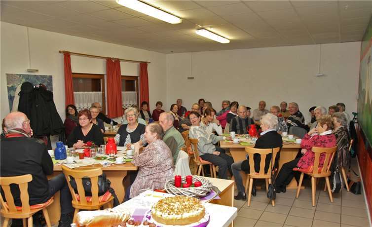 45 Seniorinnen und Senioren erlebten einen rundum gelungenen Nachmittag. Richard Jaros