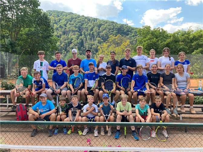 47 Kinder und Jugendliche waren beim Tenniscamp mit dabei. Foto: privat