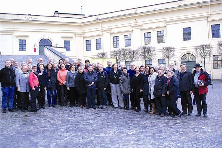 50 Gästeführerinnen und Gästeführer erweiterten ihre Kenntnisse zu den Themen der Sonderführungen „Auf den Spuren des Angreifers“ und „Festungsschicksale“ und erhielten nach bestandener Prüfung ihre Zertifikate von der Generaldirektion Kulturelles Erbe Rheinland-Pfalz. Generaldirektion Kulturelles Erbe Rheinland-Pfalz