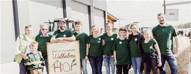 50 Helfer wirkten bei dem großen Fest mit – Freunde undVerwandte unterstützen die Bauern. Foto: Vera Ockenfels