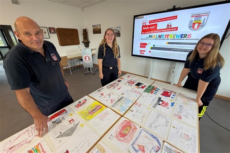50 kleine Kunstwerke wurden im Rahmen des Kindermalwettbewerbs 2.0 bei der Feuerwehr Weißenthurm abgegeben. 