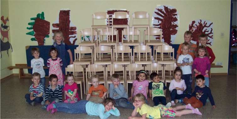 50 neue Stühle beriechern nun die Ausstattung der KiTa Wirbelwind. Privat