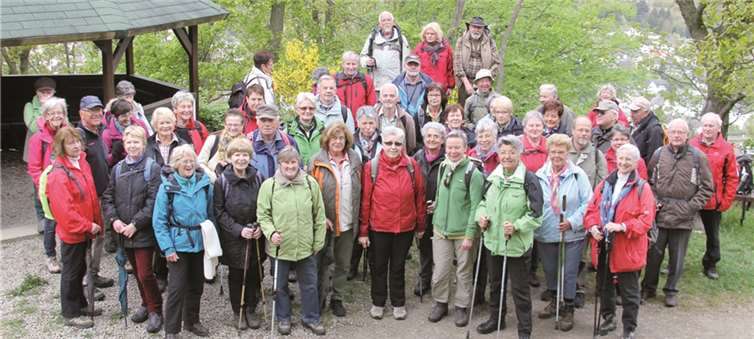 51 Wanderfreunde beteiligten sich an der Karfreitags-Wanderung des Eifelvereins Andernach. privat