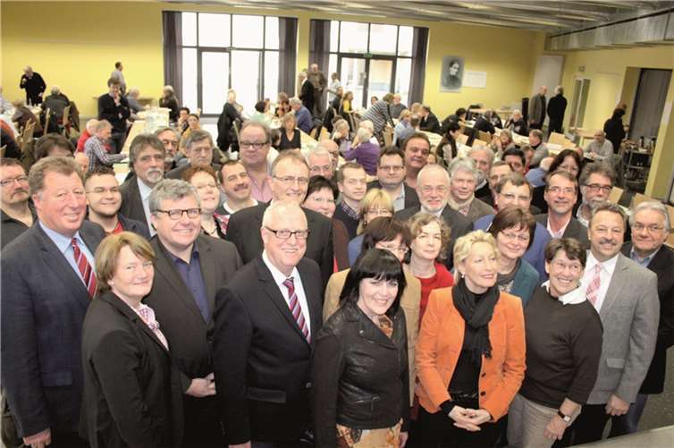 54 Männer und Frauen stehen auf der SPD-Liste für die Kreistagswahl 2014.FF