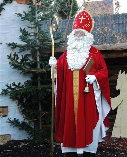 60 Jahre weißbärtiger „Missemer“ Nikolaus. Foto: privat)
