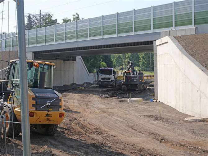 600 Quadratmeter Fahrbahn zwischen Brücke und Andernach werden erneuert.