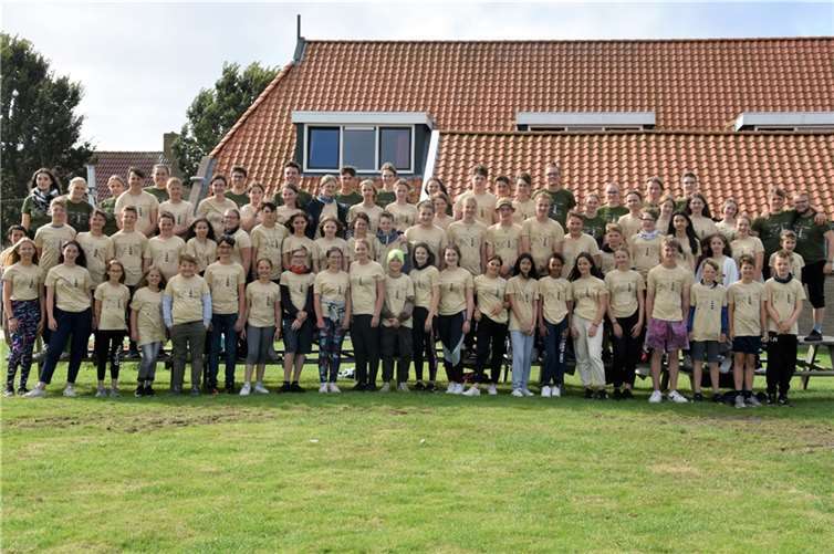 62 Kinder und Jugendlichen sowie etwa 20 Ehrenamtlichen aus der Region waren mit dem Dekanat Mayen-Mendig in den Sommerferien auf Ameland. Foto: privat