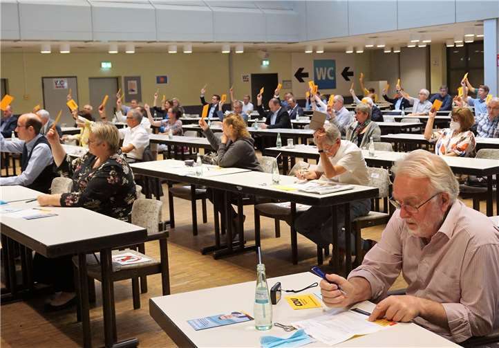74 CDU Delegierte aus dem Wahlkreis IV machten sich die Entscheidung für ihren Landtagskandidaten nicht leicht.