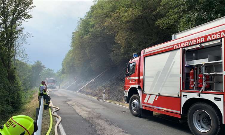 75 Einsatzkräfte kämpften gegen den Waldbrand. Fotos: Feuerwehr VG Adenau