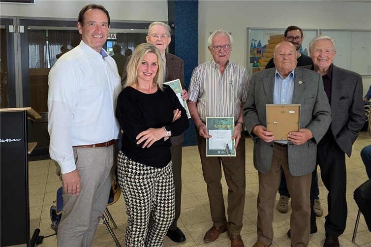 75jährige Mitgliedschaft.