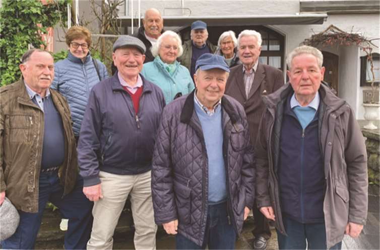 78 Jahre nach ihrer Einschulung Ostern 1946 in die kath. Volksschule in Meckenheim trafen sich die ehemaligen Klassenkameraden zum ältesten noch stattfindenden Klassentreffen im linksrheinischen Rhein-Sieg-Kreis. Foto: privat