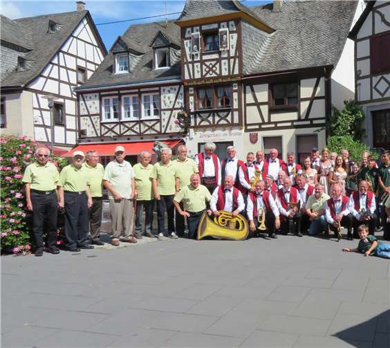 80 Musikerinnen und Musiker waren auf dem Marktplatz aktiv.privat