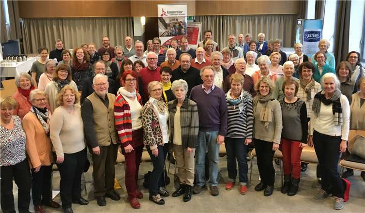 80 Sängerinnen und Sänger unter der Leitung von Ulrike Ludewig nutzten die Zeit, um dem großartigen Werk den letzten Schliff zu geben.Foto: privat