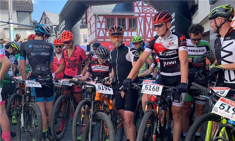 800 Teilnehmer gingen beim 20. Canyon Rhein Hunsrück MTB Marathon auf die Piste.