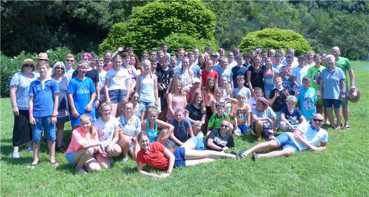 81 Jugendliche und Teamer/-innen aus verschiedenen Kirchengemeindender Region nahmen an dem Kofi-Camp teil. Foto: Evangelische Jugendzentrale