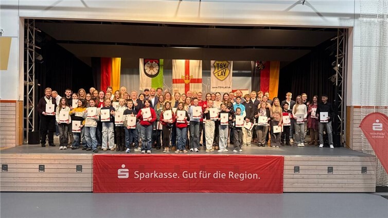 81 Stadtmeisterinnen und Stadtmeister, also die besten Sportlerinnen und Sportler in einer Disziplin in Koblenz, wurden ebenfalls ausgezeichnet.