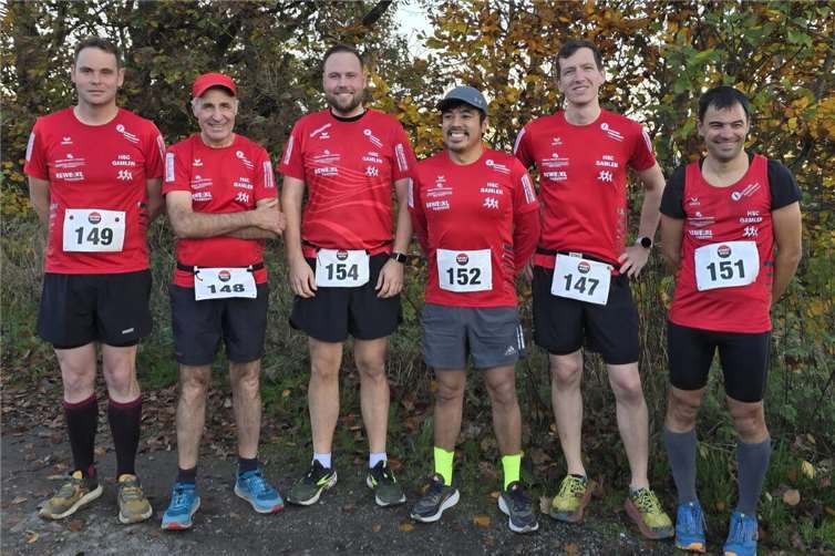 8200 m – Team beim Crosslauf in Kaisersesch. Foto: privat