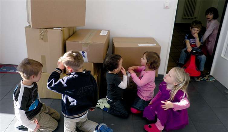 85 Kilo Kamelle gehen auf die Reise. privat