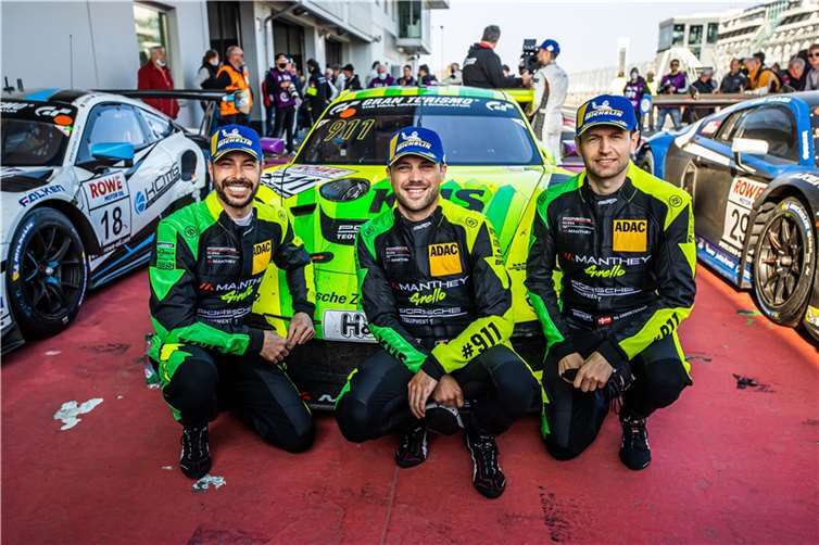#911 - Frédéric Makowiecki, Laurens Vanthoor, Michael Christensen (Porsche 911 GT3 R) - SP9 Pro.  Foto: VLN