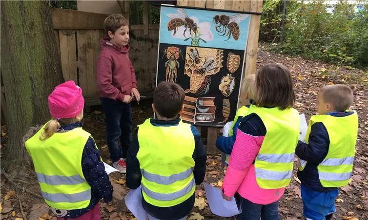 AG-Mitglied Jonas Meid in der Lehrerrolle.Foto: Miriam Mertes