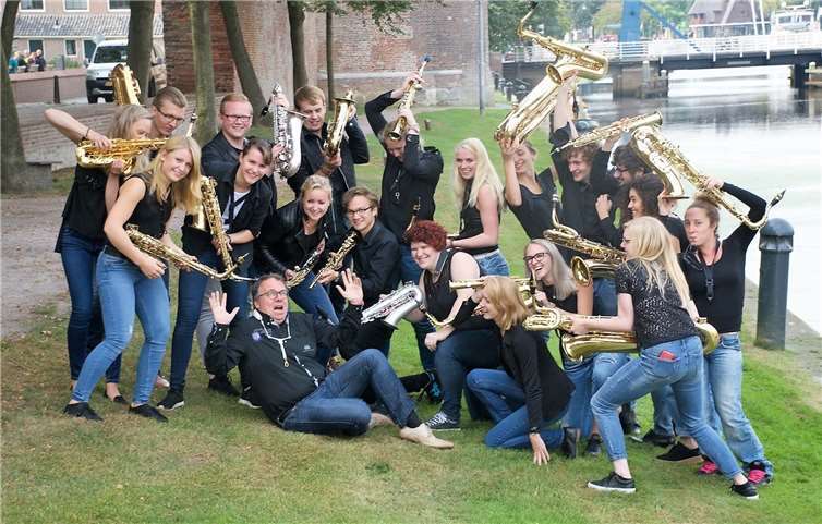 „AHSO“, ArtEZ/HKU Saxophon Orchestra des ArtEZ Konservatoriums Zwolle und des Konservatoriums der „Universität der Künste HKU“, Utrecht. Foto: privat