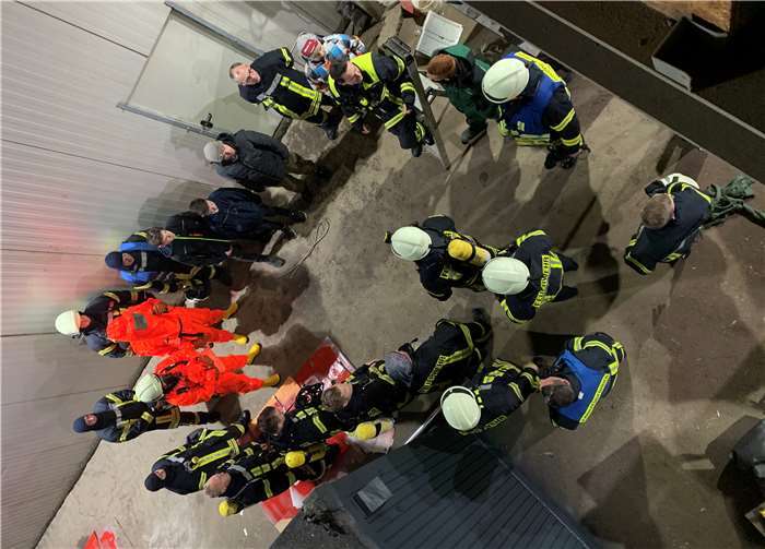 ALle Einsatztruppen zeigten sich zufrieden mit dem Ablauf und dem Erfolg der Übung.