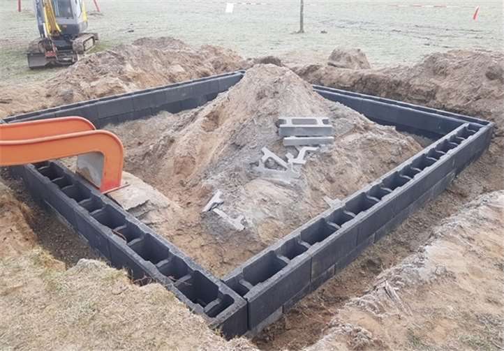 AUf den Rheinspielplatz in Kaltenengers müssen Hochwasserschäden beseitigt werden.Foto: Gemeindeverwaltung Kaltenengers