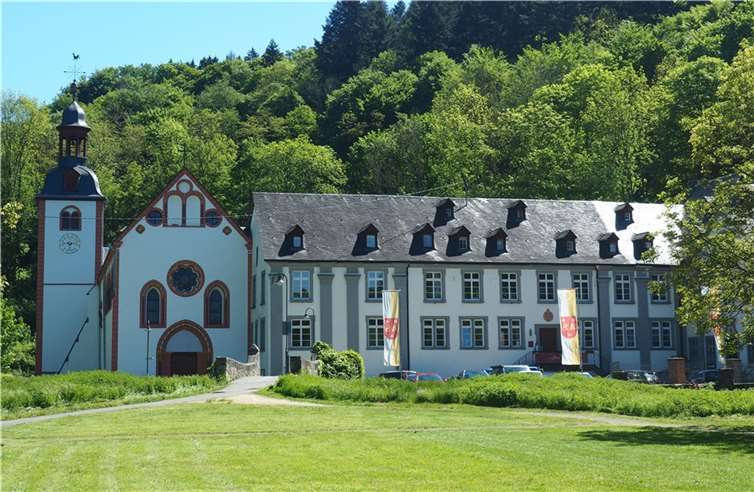 Ab 13 Uhr bietet der Förderkreis Abtei Sayn stündliche Führungen an, die sich auf das Tagesmotto „KulturSpur beziehen.  Foto: Pressebüro der Stadt Bendorf am Rhein