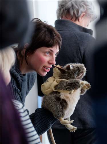 Ab 13 Uhr führt die Museumsratte „Jean Rat“ Kinder und Eltern durch das ganze Haus. Foto: Norbert Ittermann