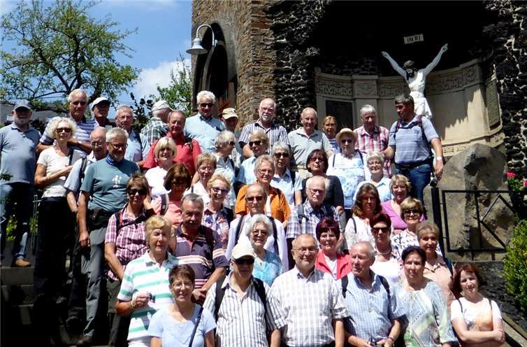 Ab Boos machten sich die Mayener Matthiasfreunde auf den Weg nach Münk und Nachtsheim.