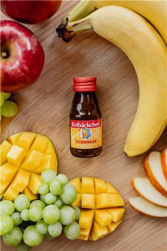 Ab September ist das Rotbäckchen Kraftpaket Vitaminkick (60 ml Einweg) im Handel erhältlich. Foto: Haus Rabenhorst O. Lauffs GmbH & Co. KG