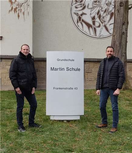 Ab September soll die Martinschule zur Ganztagsschule in Angebotsform werden. Für die Freie Wählergruppe Andernach setzen sich federführend Kai-Alexander Klein (l.) und Christian Greiner für eine zügige Umsetzung der Maßnahme ein. Foto: A. Greiner/FWG