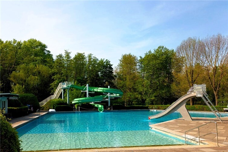 Ab dem 1. Mai heißt es wieder „Spiel, Spaß, Sport und Erholung“ im idyllische Freibad im Nettetal