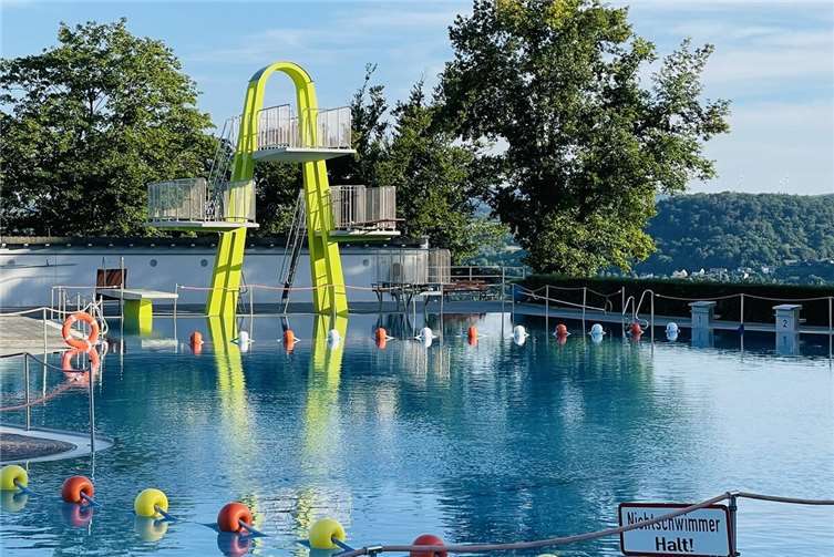 Ab dem 19. Mai kann wieder täglich von 9.30 Uhr bis 20.00 Uhr im Freibad geschwommen werden.Foto: Mira Bind / Stadtverwaltung Lahnstein)