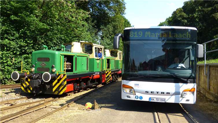 Ab dem 9. Mai rollen die Züge des „Vulkan-Expreß“ wieder.Foto: „Vulkan-Expreß“