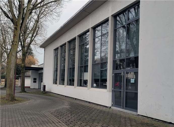 Ab der Kalenderwoche 14 besteht im Testzentrum in der Bendorfer Stadthalle von Montag bis Samstag die Möglichkeit zum kostenlosen Schnelltest. Quelle: Stadt Bendorf